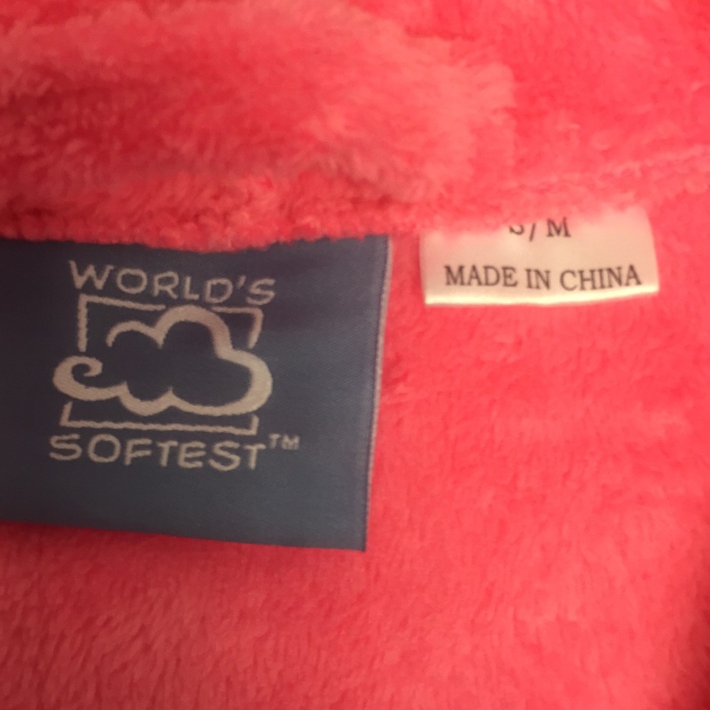 Pink Robe - Picture 2 of 3